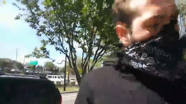 Joey Gibson Assaulted By Antifa And Portland Andy Threatened May Day Portland 2019 смотреть онлайн