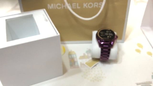 UNBOXING MICHAEL KORS ACCESS MKT5017 SMARTWATCH смотреть онлайн