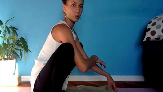 "Йога для беременных", 1 урок. Ведет Алена Сакара смотреть онлайн