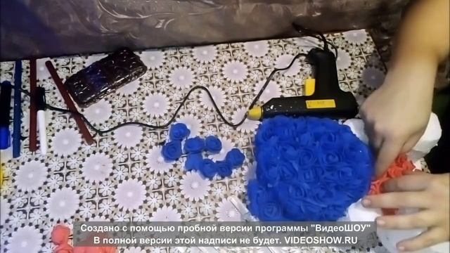 МАСТЕР-КЛАСС, МИШКА ИЗ ФОМИАРАНОВЫХ РОЗ С СЕРДЦЕМ, КАК СДЕЛАТЬ МИШКУ ДОМА! смотреть онлайн