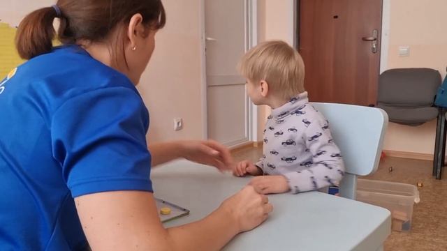 Серёжа учится произносить звук Д смотреть онлайн