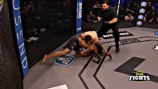 Austin "Lights Out" Lingo vs Angel "Tito" Cruz смотреть онлайн