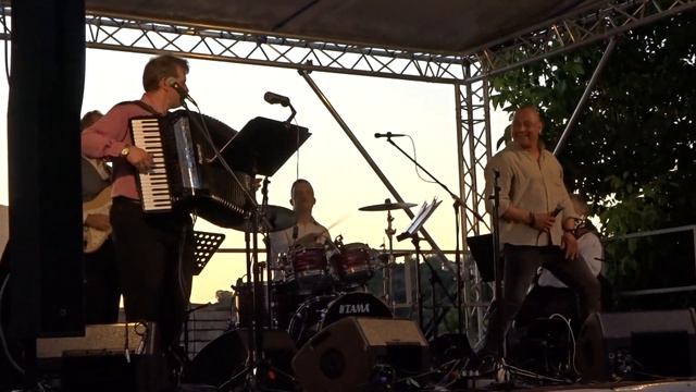 Zene nélkül mit érek én - Bebe - Molnár György és Zenekara - Tihany 2023-08-11 смотреть онлайн