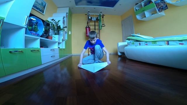 БОЛЬШОЙ кораблик и самолётик из бумаги смотреть онлайн