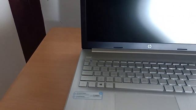 Unboxing My New HP Laptop - 15.6 Inch Core i3 4GB Ram 1TB Windows 10 смотреть онлайн