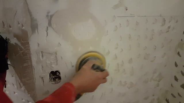 Mirka Deros и Festool RGP 80 против плиточного клея и шпаклевки смотреть онлайн