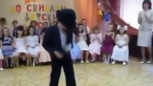 *46*Дети пародируют Michael Jackson!!!Children parody Michael Jackson!!! смотреть онлайн