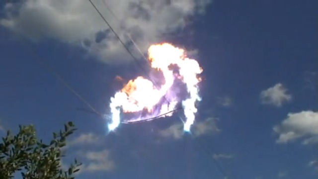 Замыкание 35 kВ палкой смотреть онлайн