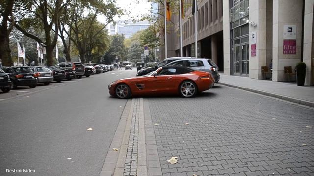 Mercedes SLS AMG Roadster accelerate, revs and startup смотреть онлайн