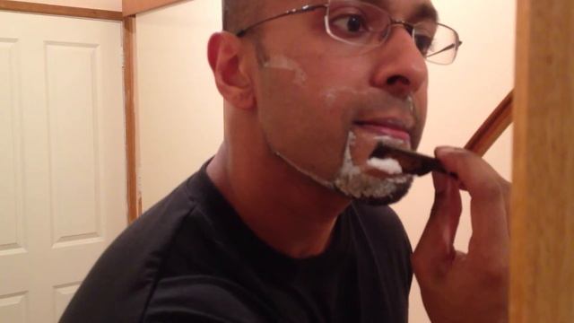Shaving with a Dovo Solingen Diamant Straight Razor 5/8th from Mensbiz.com.au смотреть онлайн