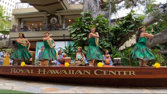 Halau Hula Ka Noeau At Royal Grove Royal Hawaiian Center Helumoa April 30, 2022 Waikiki Oahu Hawaii