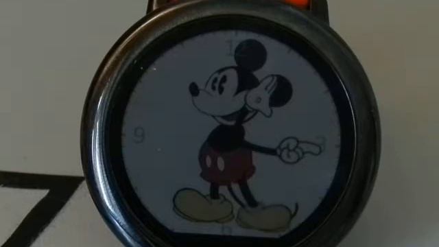 Mickey Animated Watchface (Amazfit Pace and Stratos) .wfz смотреть онлайн