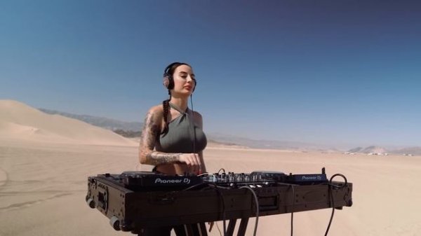 DeepMe  Live  Imperial Sand Dunes, California  Melodic Techno  Progressive House 4k Dj Mix 2023.mp4