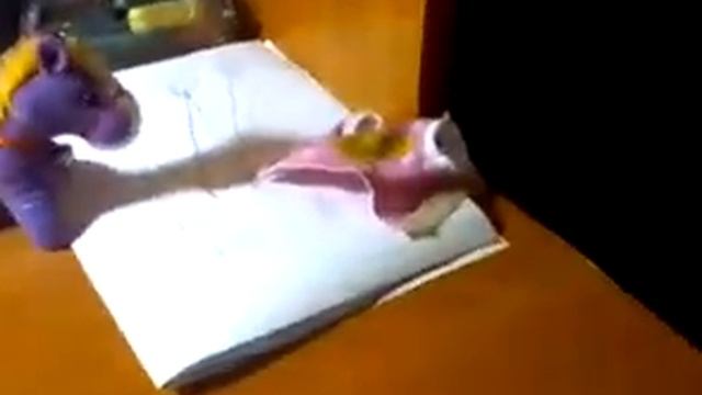 Как уговорить маму купить игрушку в магазине смотреть онлайн