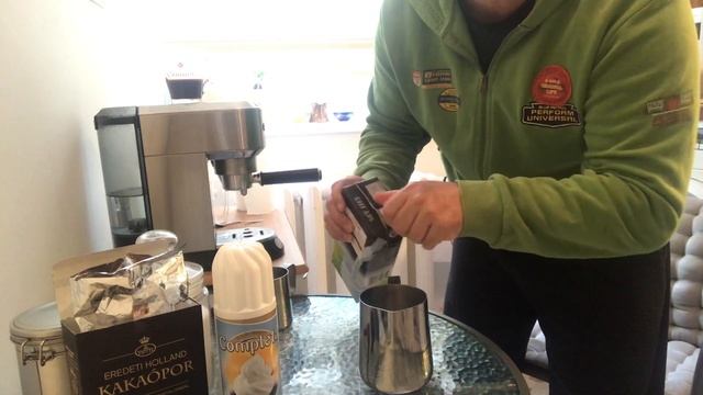 DeLonghi EC680 Dedica ile COFFEE MOCHA Yapalim (Mocha Kahve Nedir Nasıl Yapılır) смотреть онлайн