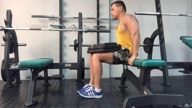 Отжимание от скамьи, 50 кг смотреть онлайн