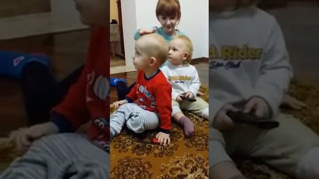 Мой младший брат по имени Умар смотреть онлайн