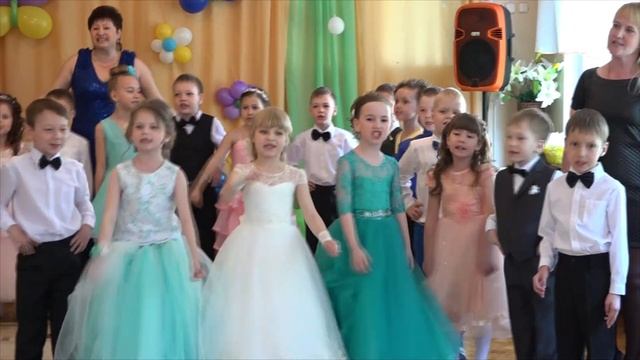 Выпускной бал песня Дочки и Сыночки детсада 2 группа Гномики Выпускники 2017 Супер Детки смотреть онлайн