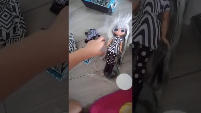 Lol omg GROOVY BABE смотреть онлайн
