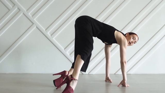 Strip | CHIKIBRO | Elina Muzafarova смотреть онлайн