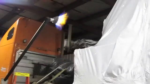Shrink Wrapping a Trailer смотреть онлайн