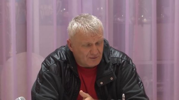 Александр Гнедых на встрече с блоггерами