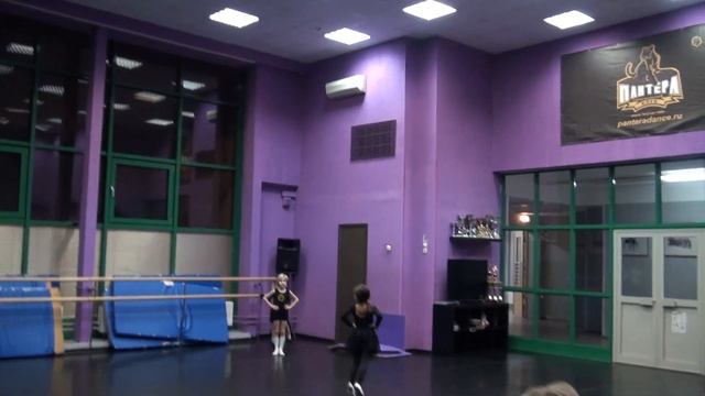 Открытый урок дети 4-6 лет № 2, детский танец, Спортивно - танцевальный клуб "Пантера" смотреть онлайн