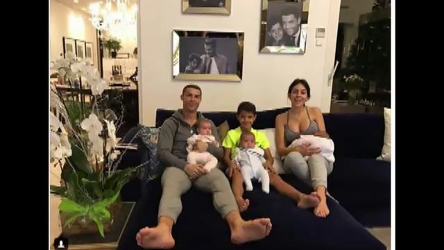 Georgina Rodriguez për herë të parë publikon FOTO-n me familjen e plotë смотреть онлайн