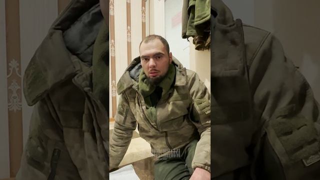 К нашим военным добровольно зашел офицер вооруженных сил Украины смотреть онлайн