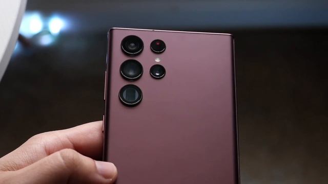 Google Pixel 7 Pro Vs Samsung Galaxy S22 Ultra! (Comparison) (Review) смотреть онлайн