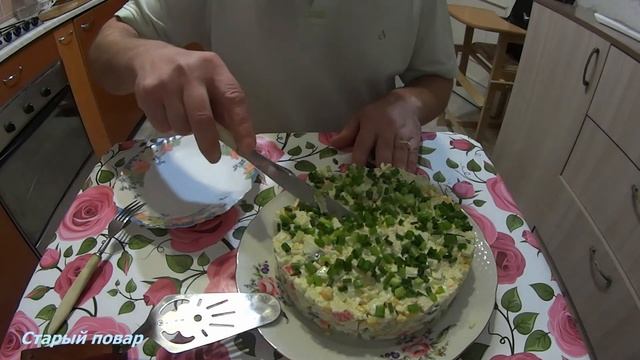 ?САЛАТ ИЗ КРАБОВЫХ ПАЛОЧЕК С ПЛАВЛЕННЫМ СЫРОМ? смотреть онлайн