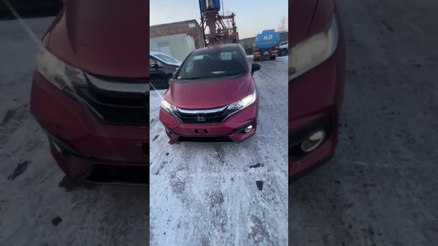 Обзор Honda Fit 2018 Hybrid смотреть онлайн