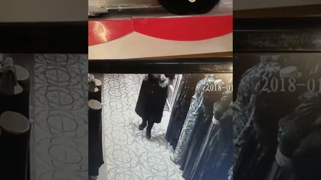 украла кошелек в ТД смотреть онлайн