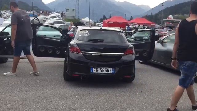 Car audio opel astra h gtc cazis svizzera смотреть онлайн