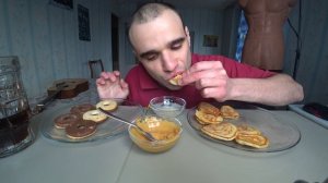 МУКБАНГ ВАНИЛЬНЫЕ КОЛЬЦА / ОЛАДЬИ / СГУЩЕНКА/ СOOKIES/ SWEET/ ОБЖОР/ EATING ASMR Mukbang АСМР #967