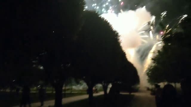 Салют. Южное Бутово. День города 2018 смотреть онлайн