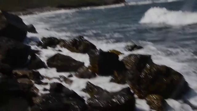 Камни, волны ,август смотреть онлайн