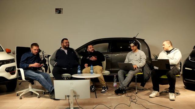 #EVNews - 12.03 - Rivian R2/R3, Тесла модел У баничарка смотреть онлайн