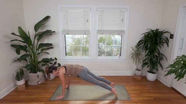 Home - Day 3 - Awaken | 30 Days of Yoga смотреть онлайн