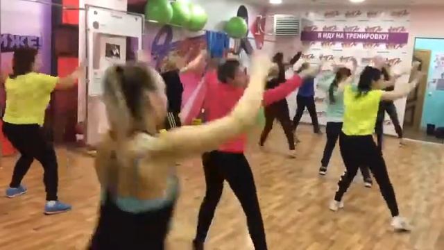 Zumba dance-танцевальная программа. смотреть онлайн