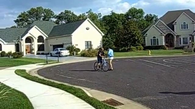 Acting like the people on Reno 911 смотреть онлайн