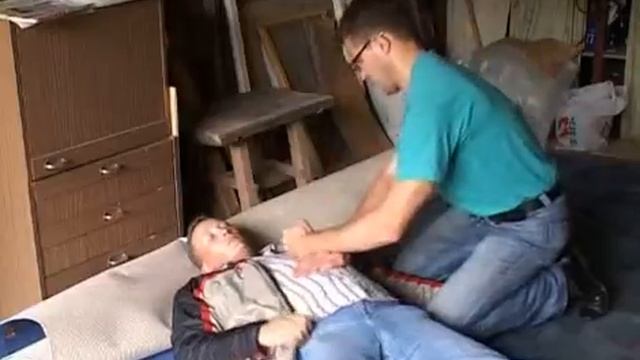 Удар электрическим током.avi