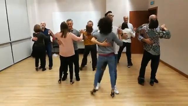 5 Passos de Kizomba com 3 Saídas (KizombaGratis.com) смотреть онлайн