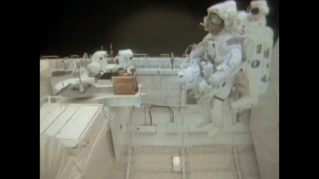 The Manned Maneuvering Unit MMU Explained смотреть онлайн