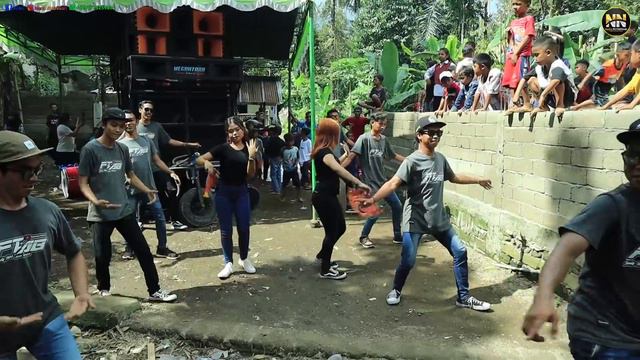 VARIASI PEMAIN DEPAN MEGANTARA TERNGAKAK BIKIN KETAWA SAKIT PERUT смотреть онлайн