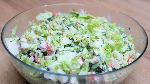 Потрясающе вкусный и легкий салат на каждый день салат с крабовыми палочками и пекинской капустой смотреть онлайн