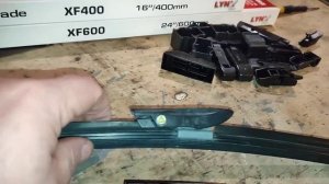 Замена щёток стеклоочистителя на RENAULT MEGAN 3. Без лишней трепатни.