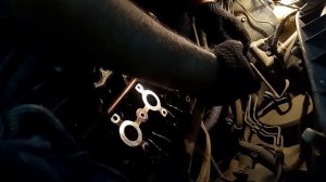 Замена маслосъемных колпачков,способ с веревкой