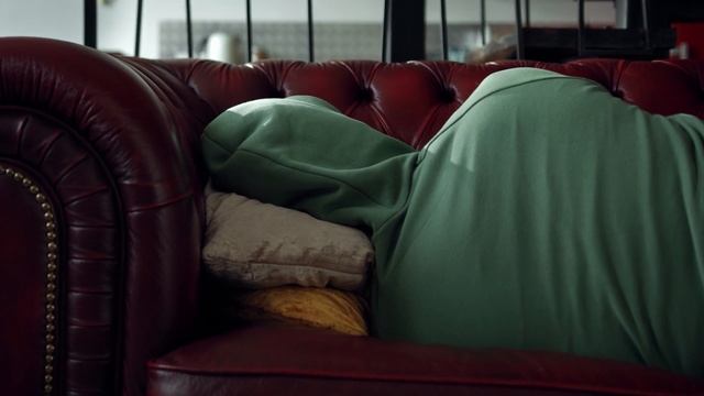 Очень сильный стих меняющий отношение к жизни "Я всегда остаюсь собой" Светлана Чеколаева. смотреть онлайн