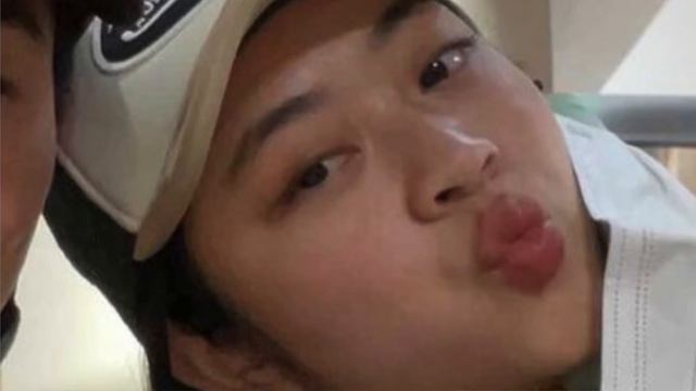 SIBLINGS OR DATING?? ...can you guess them right? смотреть онлайн